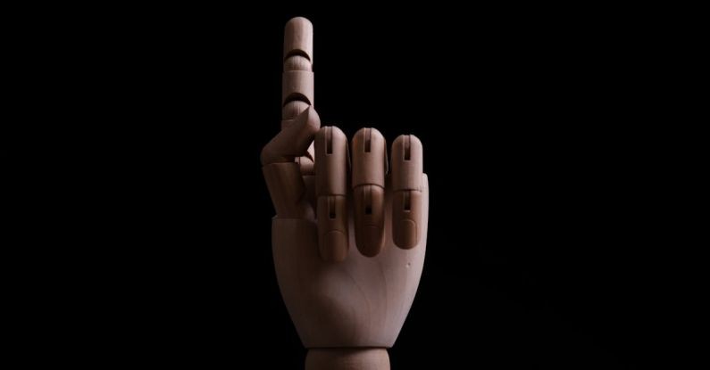 Idea Validation - Wooden Mannequin Hand